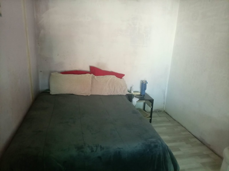 5 Bedroom Property for Sale in Montclair Western Cape